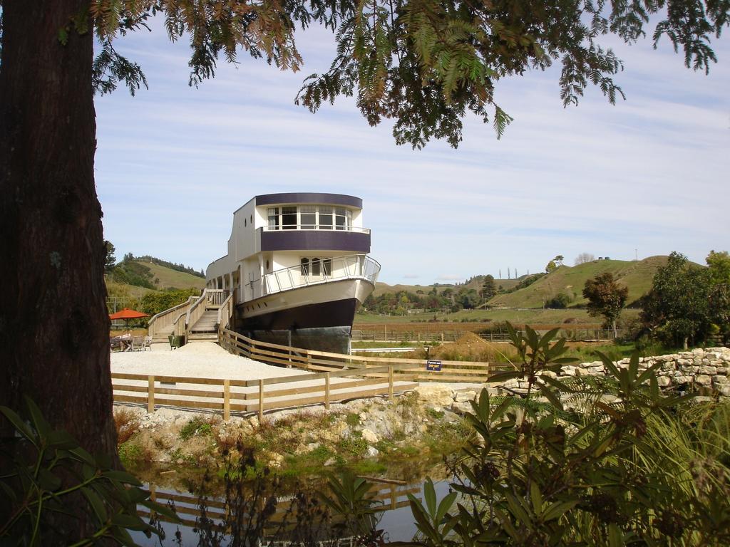 伍德林公园汽车旅馆 怀托摩洞穴 外观 照片